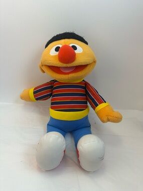 2009 Sesame Street Ernie plush doll 15”
